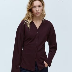 H&M burgundy button top